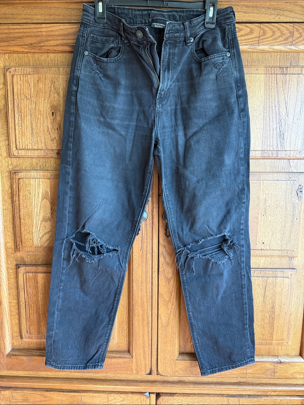 Black Distressed women’s Jeans -